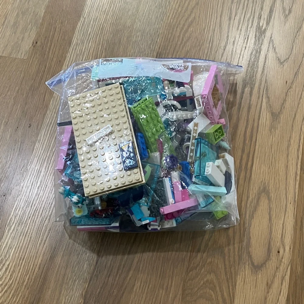 Lego Friends Lot & Other Legos - 8 Pounds of Lego